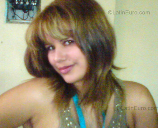 Date this sultry Honduras girl Karen from San Pedro Sula N-1607