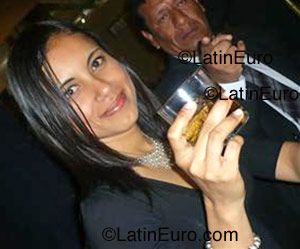 Date this charming Peru girl Vanessa from Chiclayo N-208