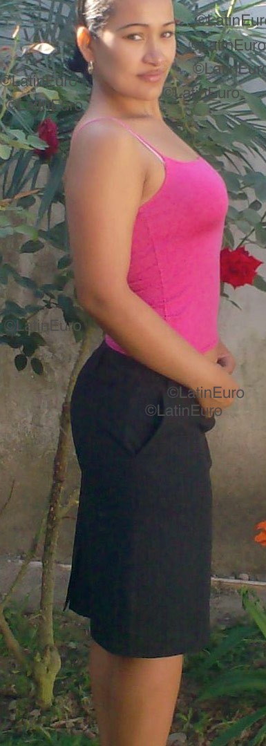 Date this cute Honduras girl Sandra from Comayagua N-236