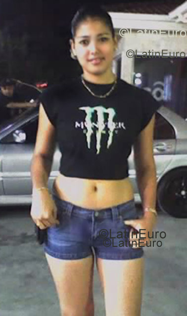 Date this young Honduras girl Kimberly from San Pedro Sula N-288