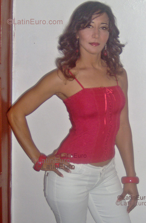 Date this charming Peru girl Diomari from  N-312