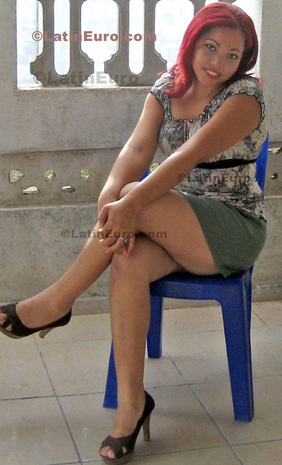 Date this voluptuous Any Country girl Sheyli from  N-472