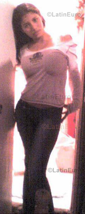 Date this fun Peru girl Celina from Lima N-572