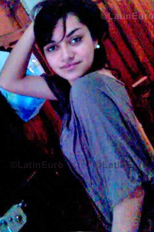 Date this exotic Honduras girl Helen from Santa Rosa de Copan N-671