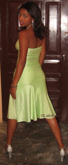 Date this athletic Any Country girl Luz from  N1795