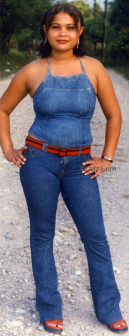 Date this tall Honduras girl Rosa from  N2401