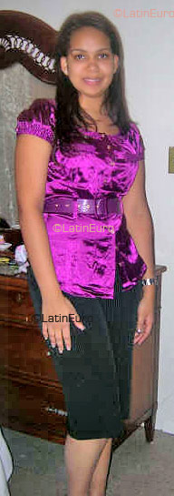 Date this cute Any Country girl Estivalys from  N255