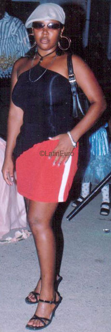 Date this beautiful Any Country girl Raquel from  N2593