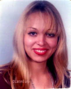 Date this voluptuous Honduras girl Bessy from  N2895