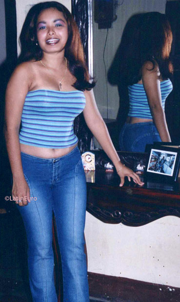 Date this good-looking Any Country girl Aniezka from  N2966