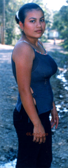 Date this sultry Honduras girl Maria from San Pedro Sula N3002