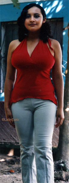 Date this voluptuous Honduras girl Norma from Yoro N3091