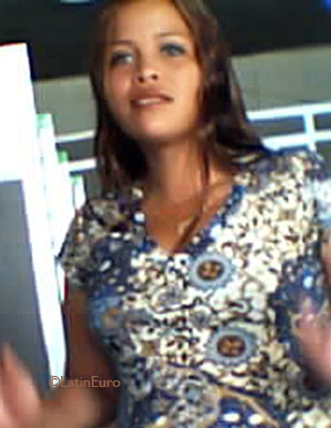 Date this happy Honduras girl Dunia from Choloma N3417