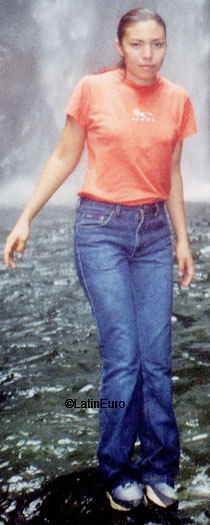 Date this voluptuous Honduras girl Marisol from  N3502