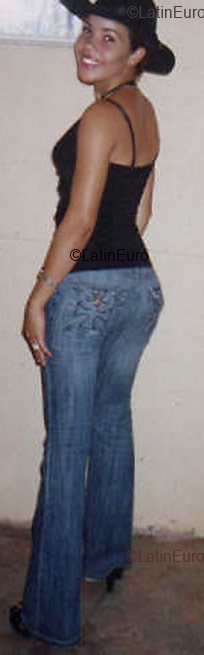 Date this fun Any Country girl Yomaris from  N636