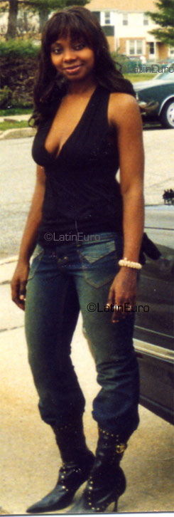 Date this young United States girl Nathalie from Cledmenton N929