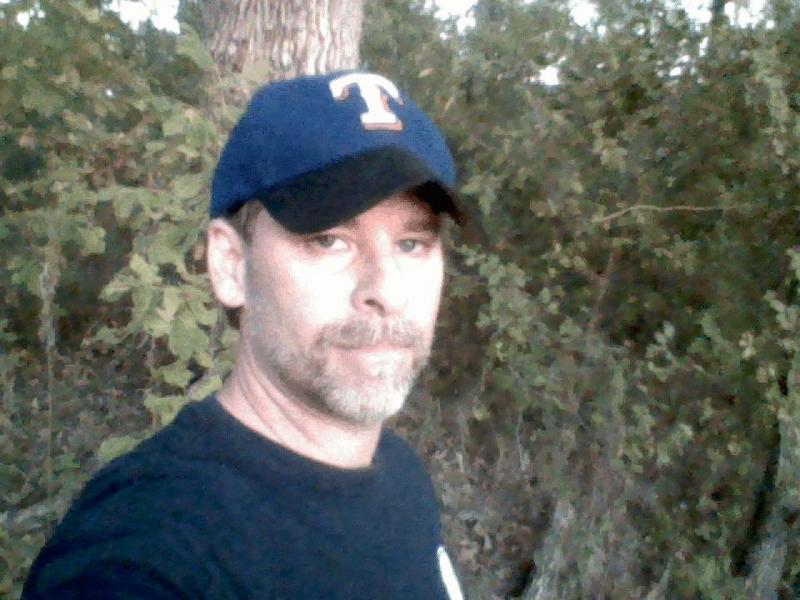 Date this cute Brazil man Jon from Austin BR304