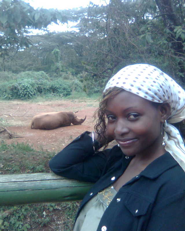 Date this good-looking Uganda girl Esther from Kampala UG3