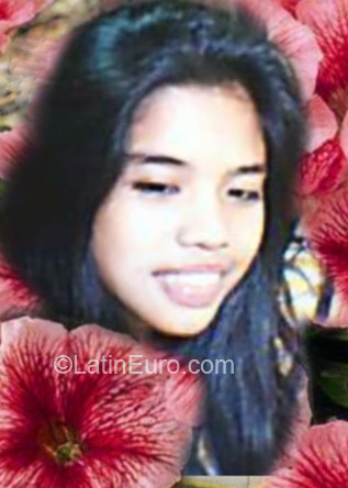 Date this lovely Philippines girl Maricel from Cebu City PH47