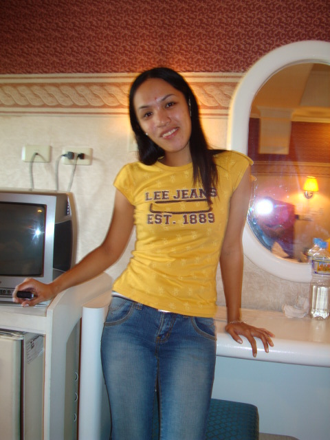 Date this lovely Philippines girl Louvelle from General Santos City PH200