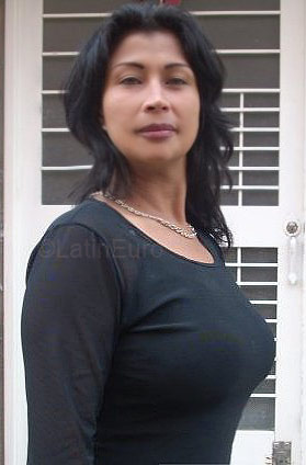 Date this young Colombia girl Olga from chaparral CO22391