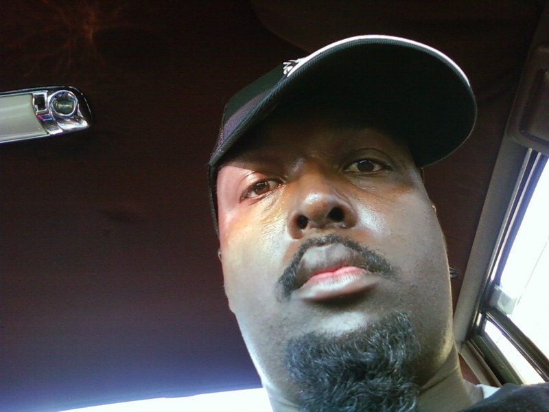 Date this voluptuous United States man BIGGGPOPPI from Dayton US4064