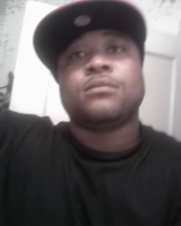 Date this lovely United States man Trilla1-84 from wilson US4105