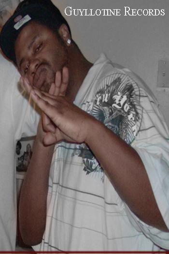 Date this georgeous United States man Bandana24 from Springfeild US4796