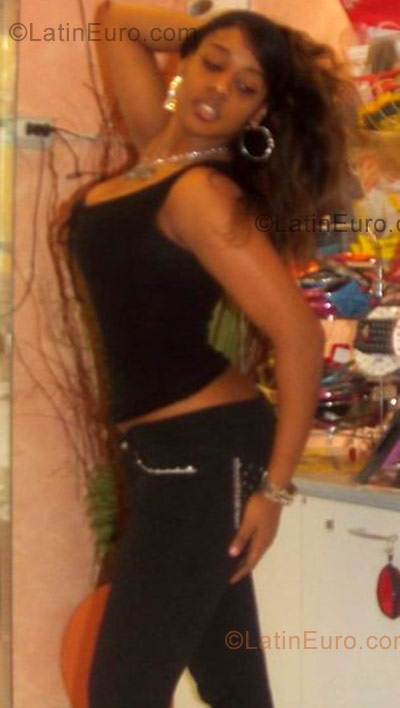 Date this sultry Italy girl Gisselle from Frosinone IT76