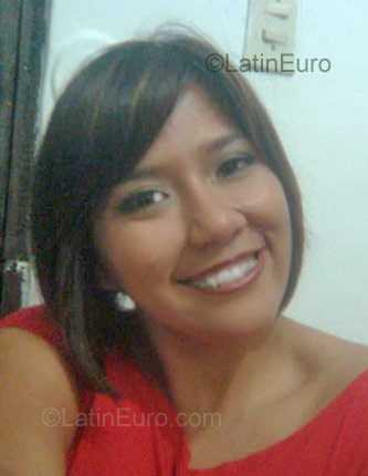 Date this pretty Peru girl Yochinita from Lima PE187