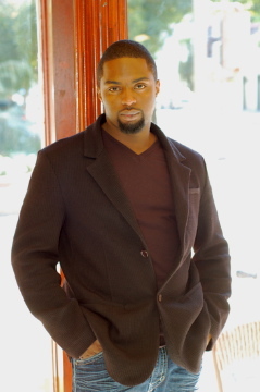 Date this nice looking United States man Rashade from Frederick US5036