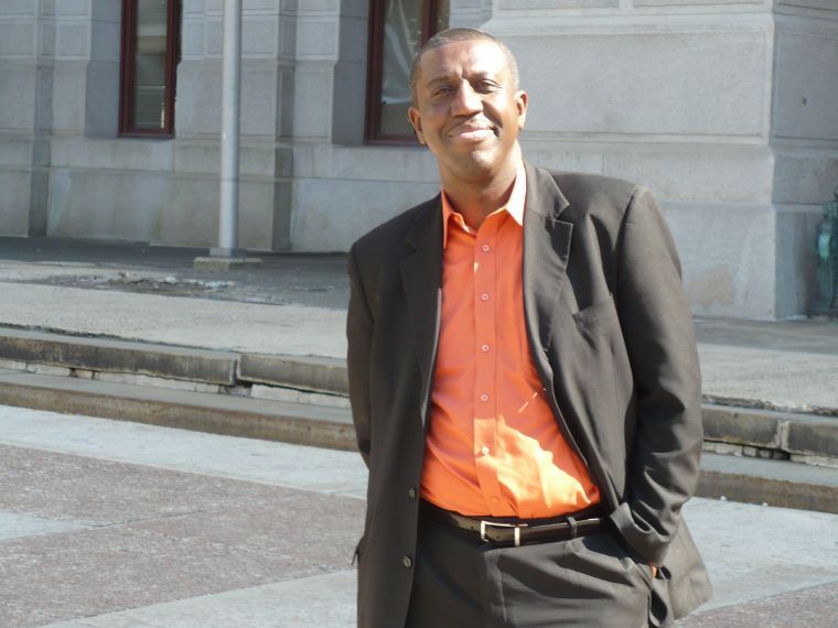 Date this nice looking United States man Ron from Philadelphia US5124