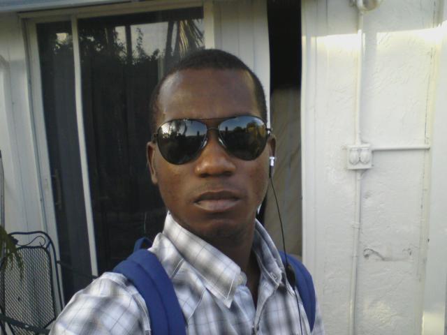 Date this sultry United States man S.D.Clairmise from West Palm Bch US5320