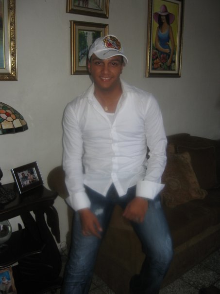 Date this good-looking Dominican Republic man Vladimirrodri from Republica Dominicana DO3500