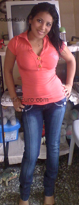Date this exotic Honduras girl Wendy from San Pedro Sula HN135