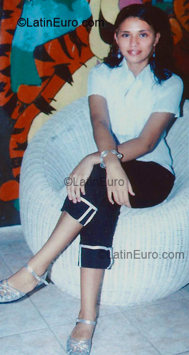 Date this cute Honduras girl Wendy from Choloma HN173