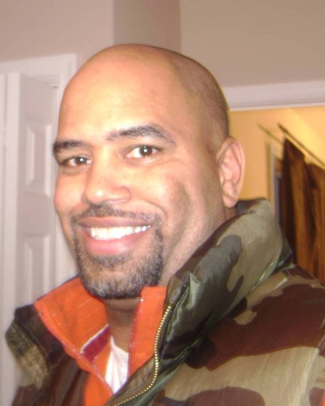 Date this stunning United States man Dwayne from St. Charles US6293