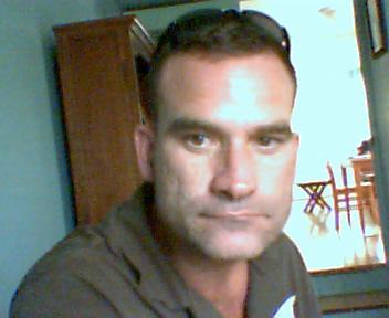Date this hot United States man Robert from Kapaa BR3256