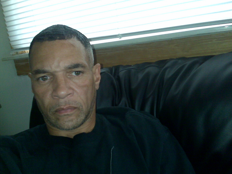 Date this tall Brazil man Greeneyes313 from Detroit BR3274