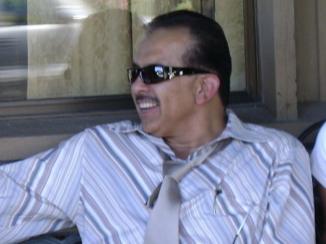 Date this delightful United States man CARLOS from Stockton US6670
