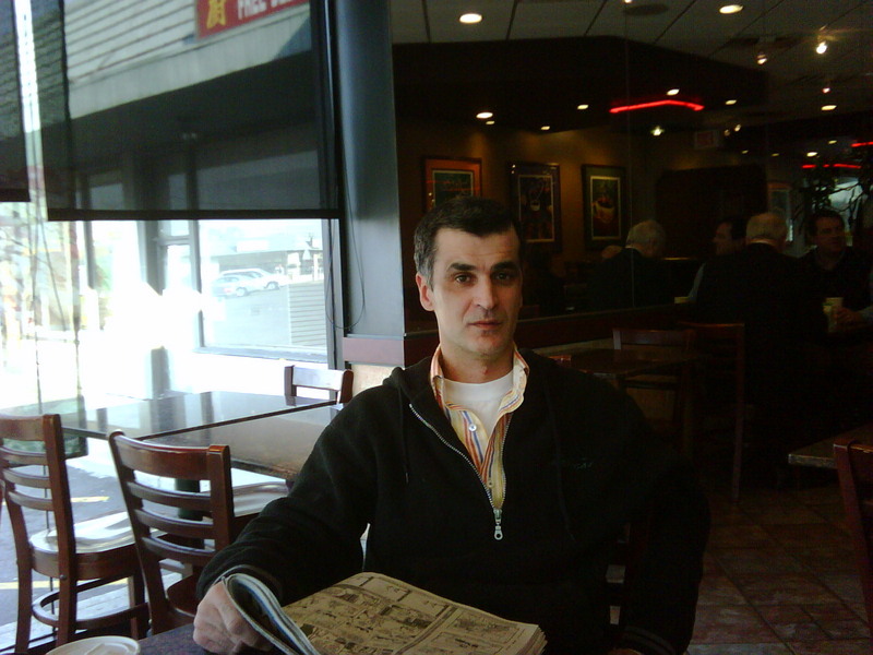 Date this pretty United States man TK-EMS from Hoboken US6965