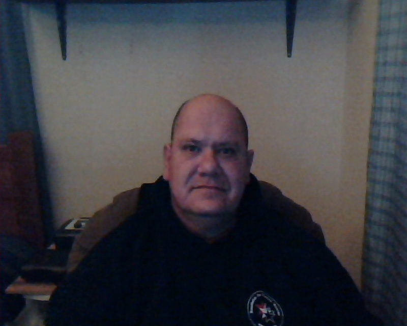 Date this happy United States man Robert from Gardner US7119