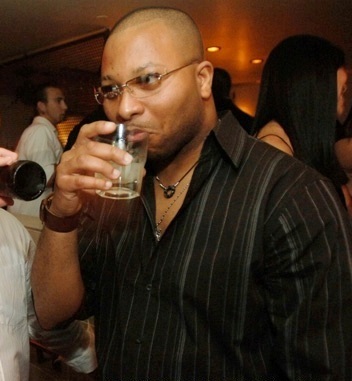 Date this passionate United States man Omar from Chicago BR3572