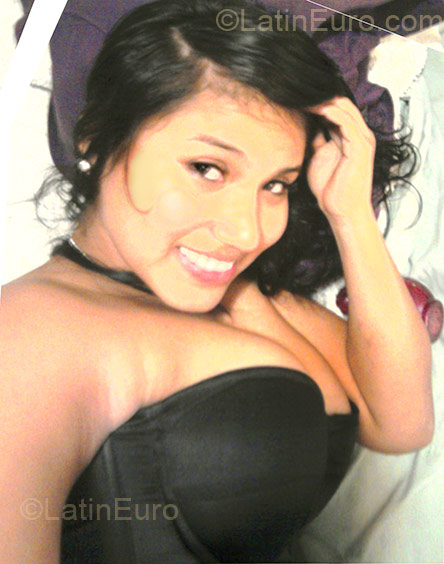 Date this beautiful Peru girl Flavia Felipa from Lima PE330