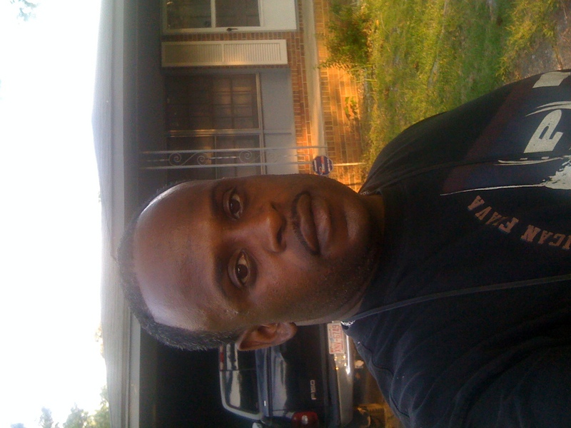 Date this gorgeous United States man Breon71 from Fayetteville US7474