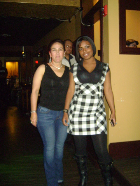 Date this voluptuous United States girl Maria fernanda from Rhode Island US7562