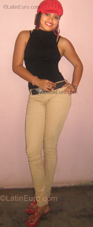 Date this charming Honduras girl Delmis from San Pedro Sula HN229