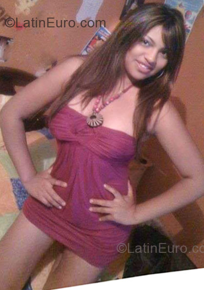 Date this athletic Ecuador girl Lizbeth Marcela from Ambato EC34