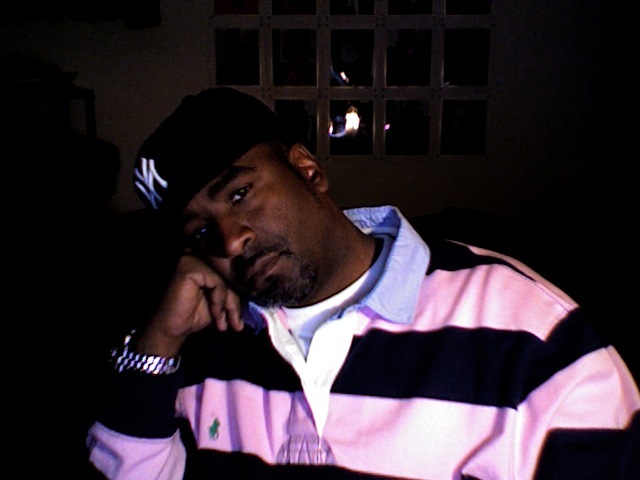 Date this lovely United States man HARLEMS from New York City US7717