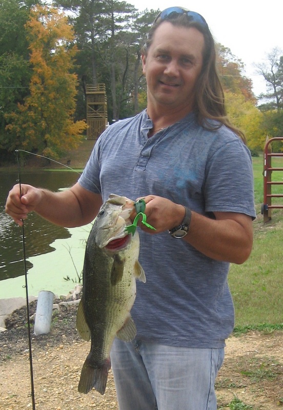 Date this athletic United States man Letekro from preston US7818